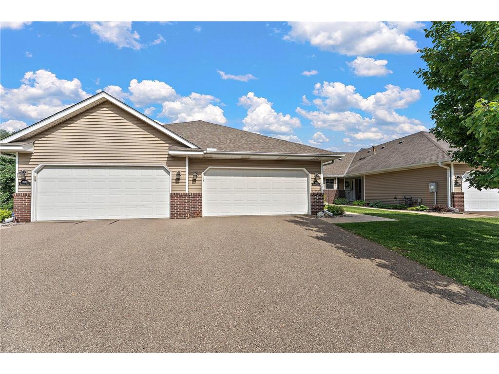 2618 Rosetown Court Roseville MN 55113 7085032 image1
