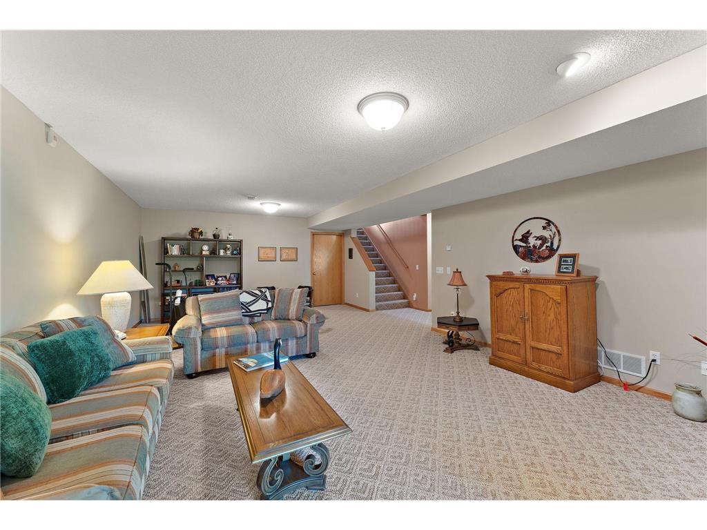 2618 Rosetown Court Roseville MN 55113 7085032 image30