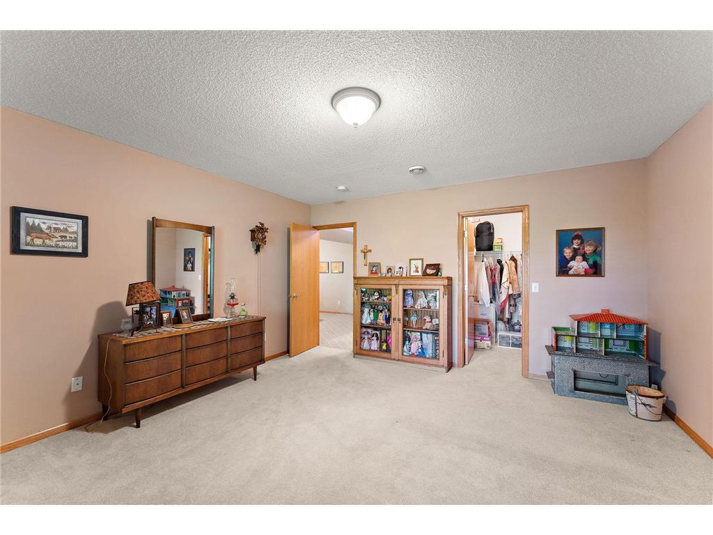 2618 Rosetown Court Roseville MN 55113 7085032 image32