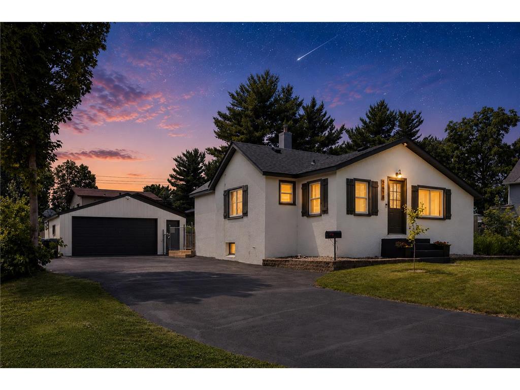2618 South Avenue E North Saint Paul MN 55109 7093833 image1