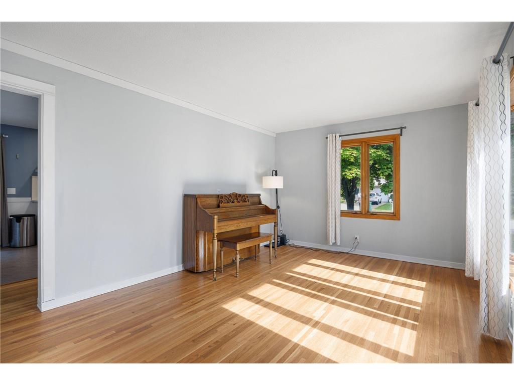 2619 Herschel Street Roseville MN 55113 7070309 image6