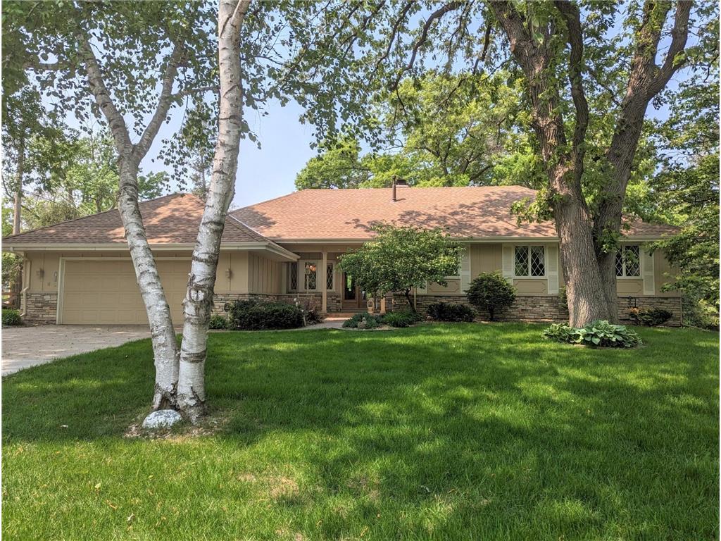 262 Holly Road, Hopkins, MN, 55343 MLS 6376322 Edina Realty