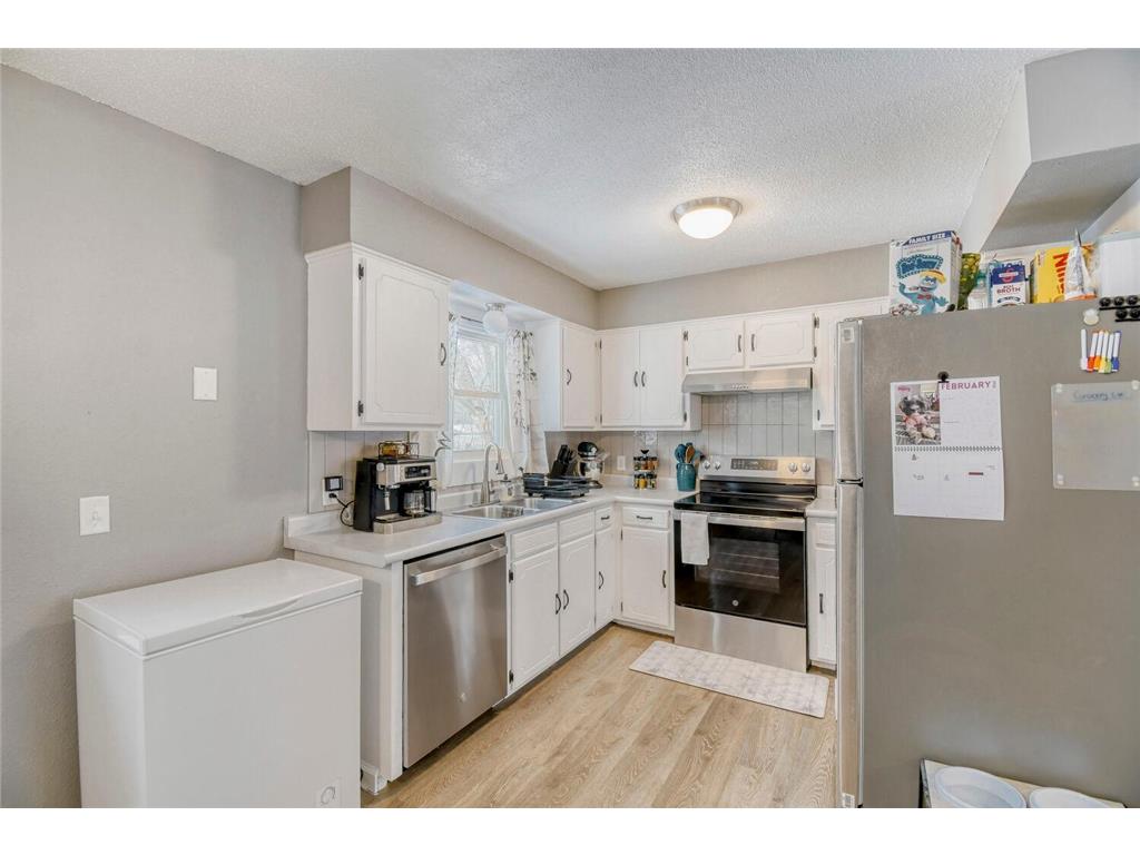 26200 8th Street W Zimmerman MN 55398 7036897 image1