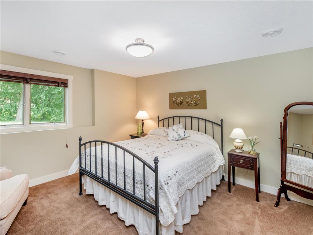 2621 Cardinal Court North Saint Paul MN 55109 7112718 image24