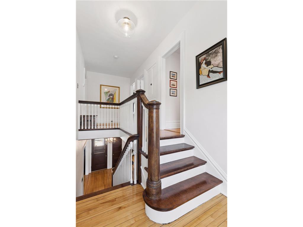 2623 Irving Avenue S Minneapolis MN 55408 7038132 image1
