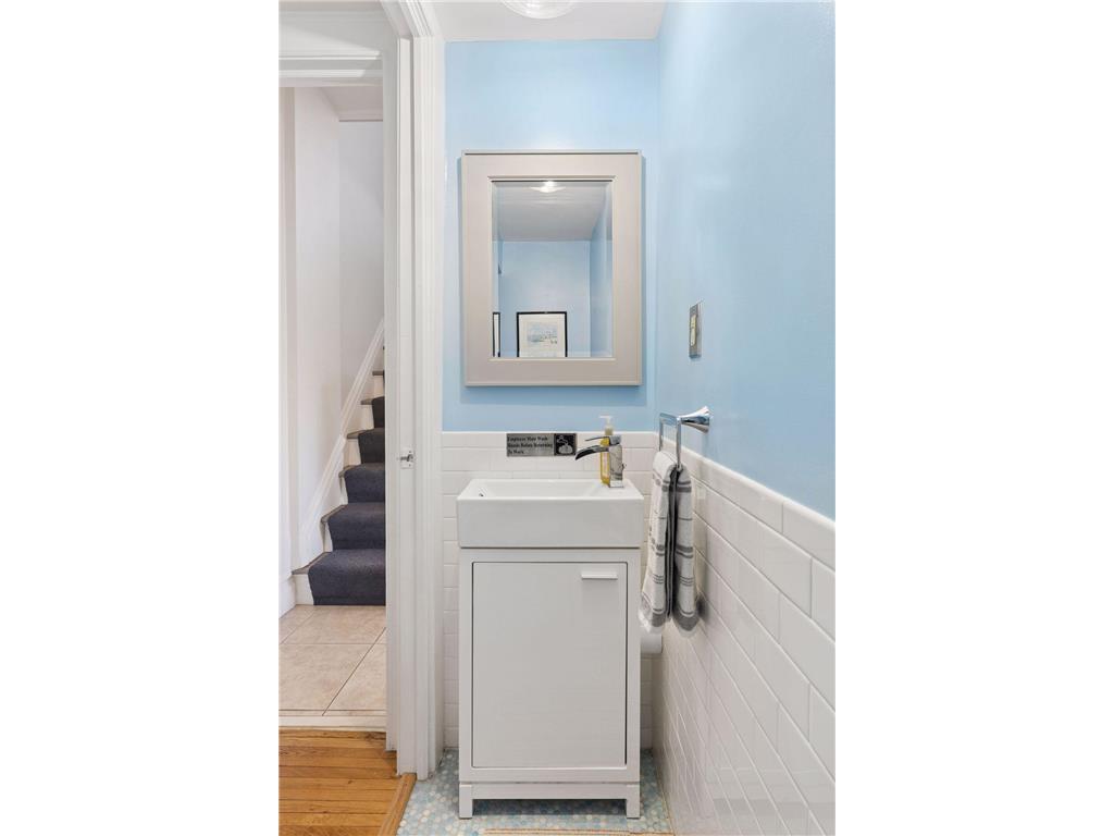 2623 Irving Avenue S Minneapolis MN 55408 7038132 image21