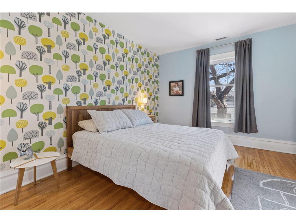 2623 Irving Avenue S Minneapolis MN 55408 7038132 image32