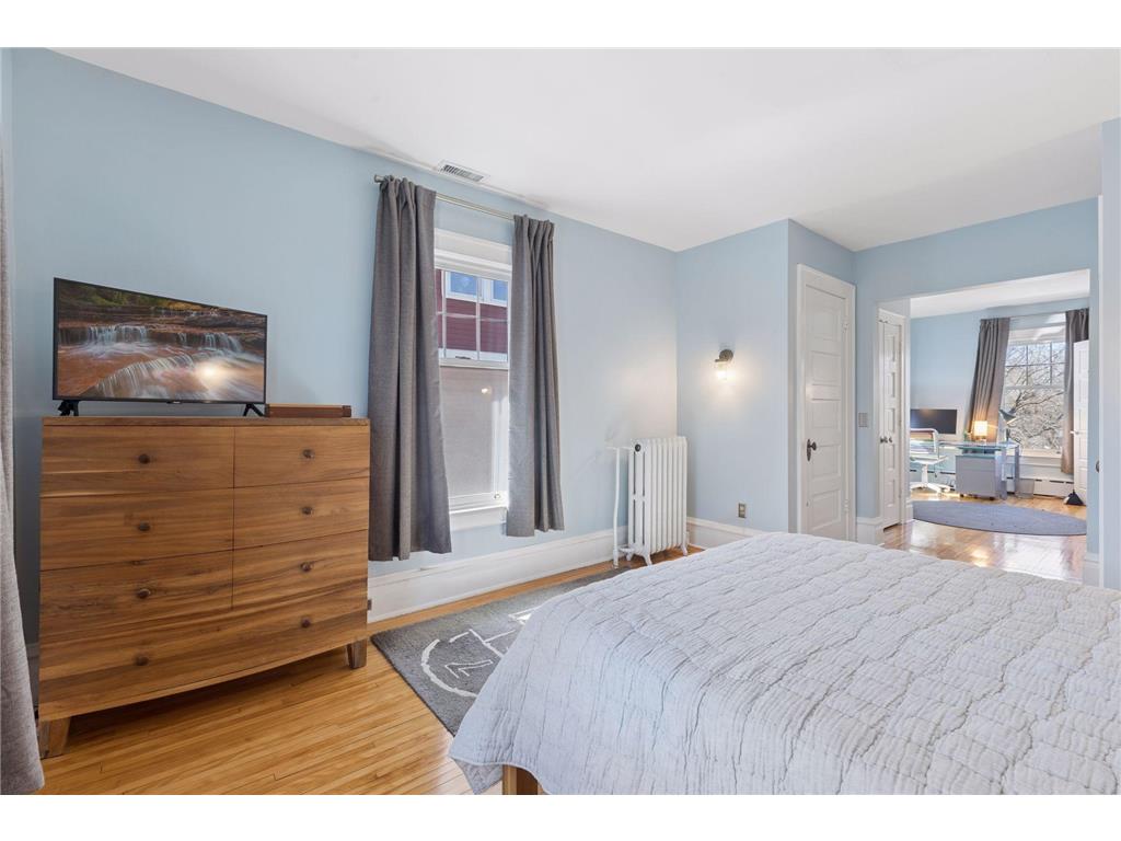 2623 Irving Avenue S Minneapolis MN 55408 7038132 image35