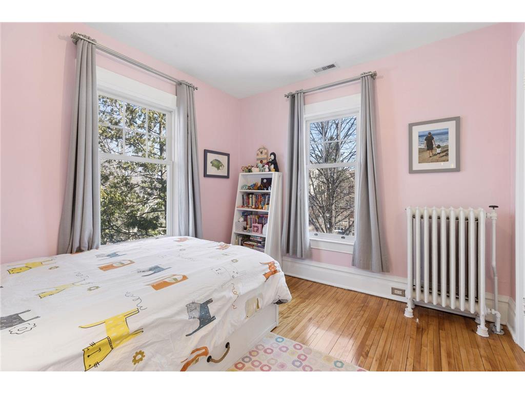 2623 Irving Avenue S Minneapolis MN 55408 7038132 image44