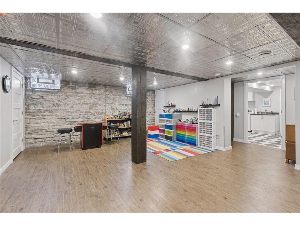 2623 Irving Avenue S Minneapolis MN 55408 7038132 image61