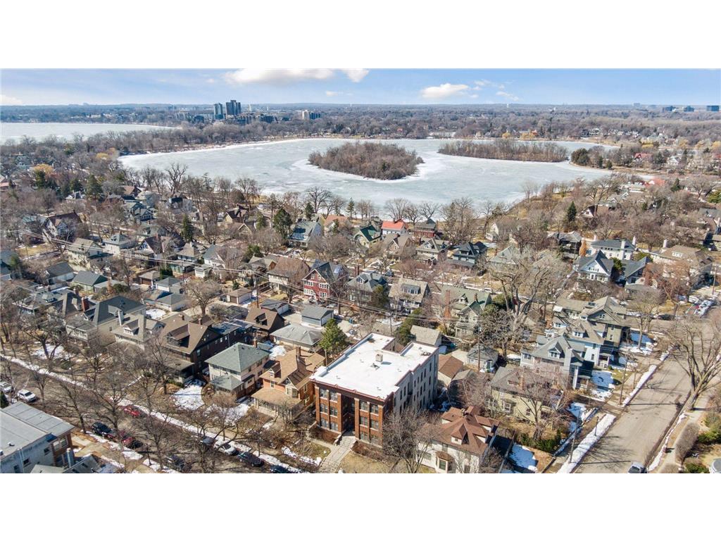 2623 Irving Avenue S Minneapolis MN 55408 7038132 image72