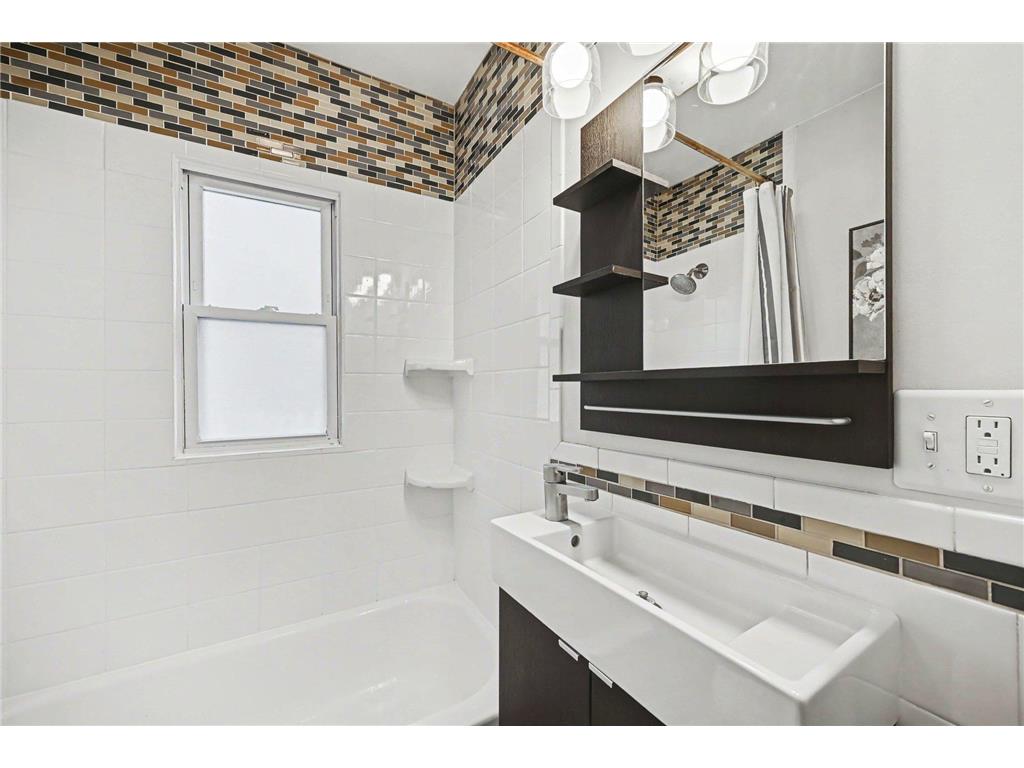 2623 Mckinley Street NE Minneapolis MN 55418 7100788 image15