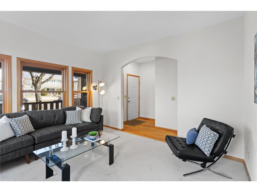 2624 Portland Avenue Minneapolis MN 55407 7036533 image1