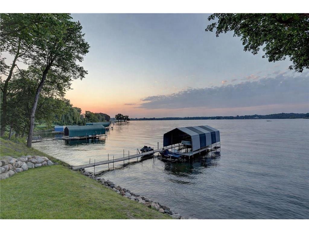 2625 Woodbridge Road Minnetonka Beach MN 55391 - Lake Minnetonka 7027362 image1
