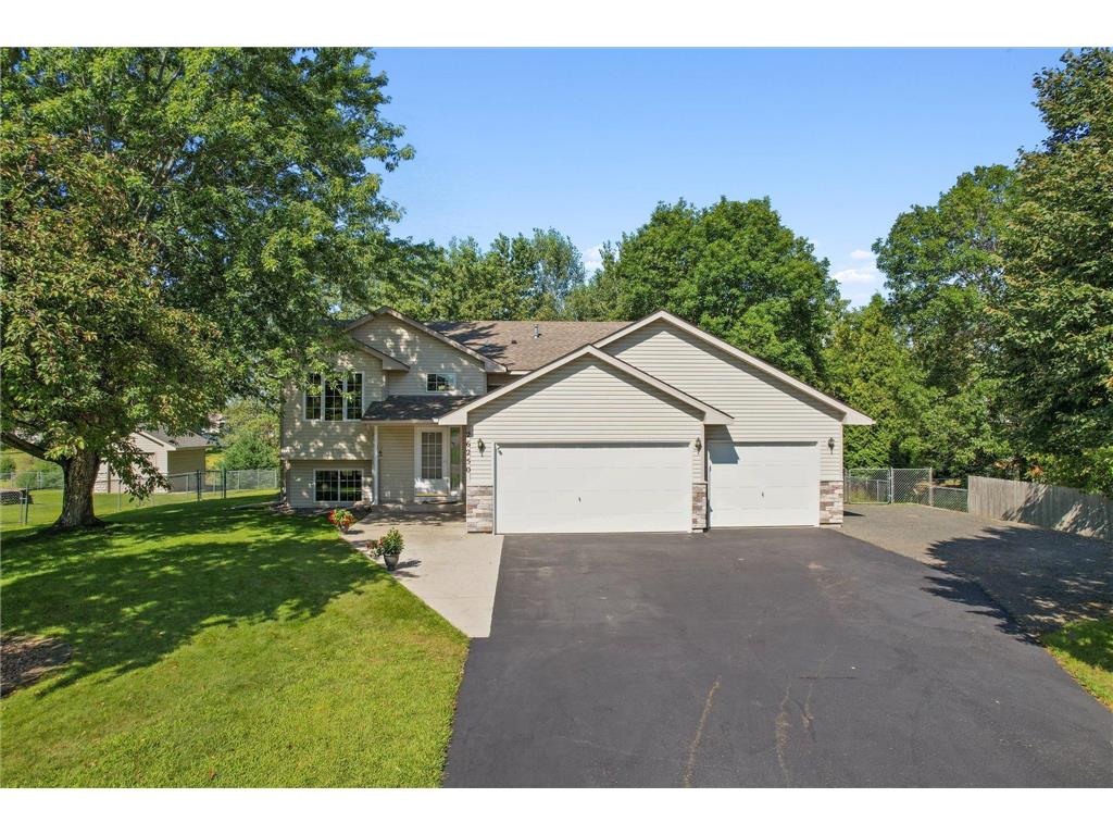 26250 Goodview Avenue Wyoming MN 55092 6581257 image1