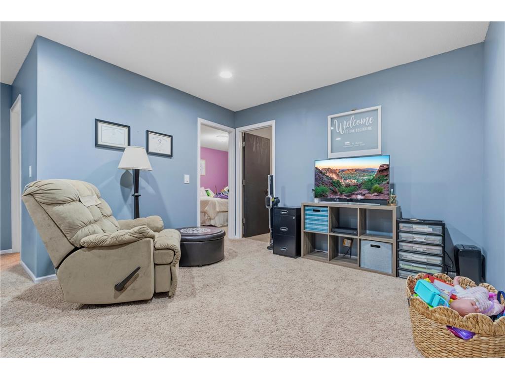 26256 2nd Street W Zimmerman MN 55398 7075288 image18