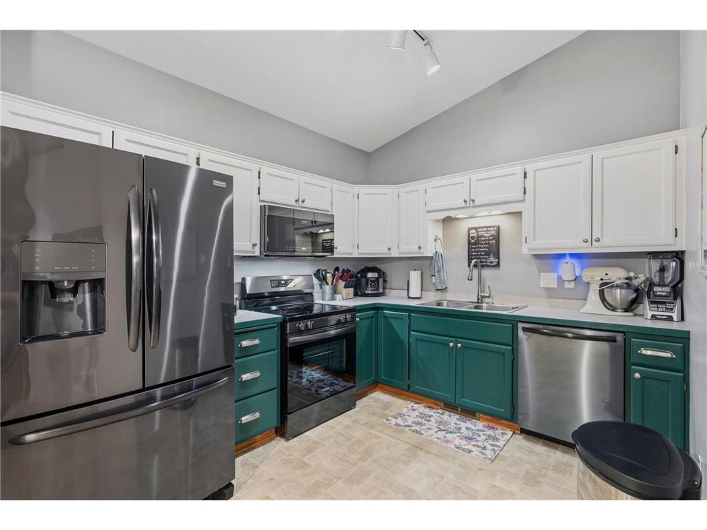 26256 2nd Street W Zimmerman MN 55398 7075288 image6