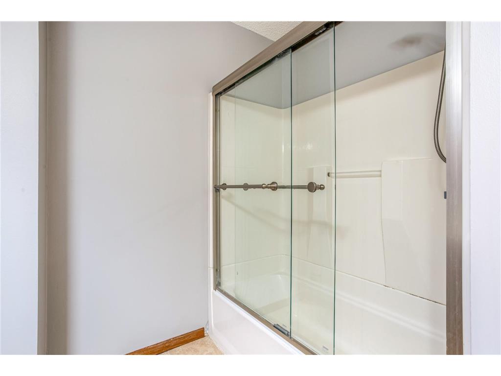 2627 Brookdale Lane Brooklyn Park MN 55444 7029999 image14