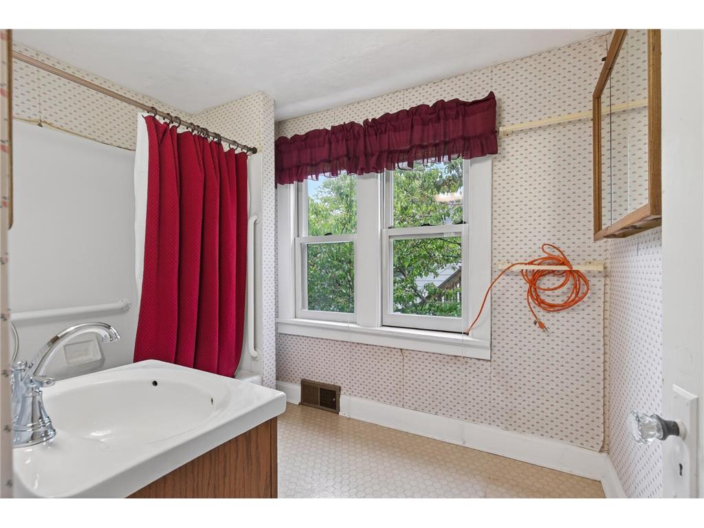 2629 29th Avenue S Minneapolis MN 55406 7072549 image19
