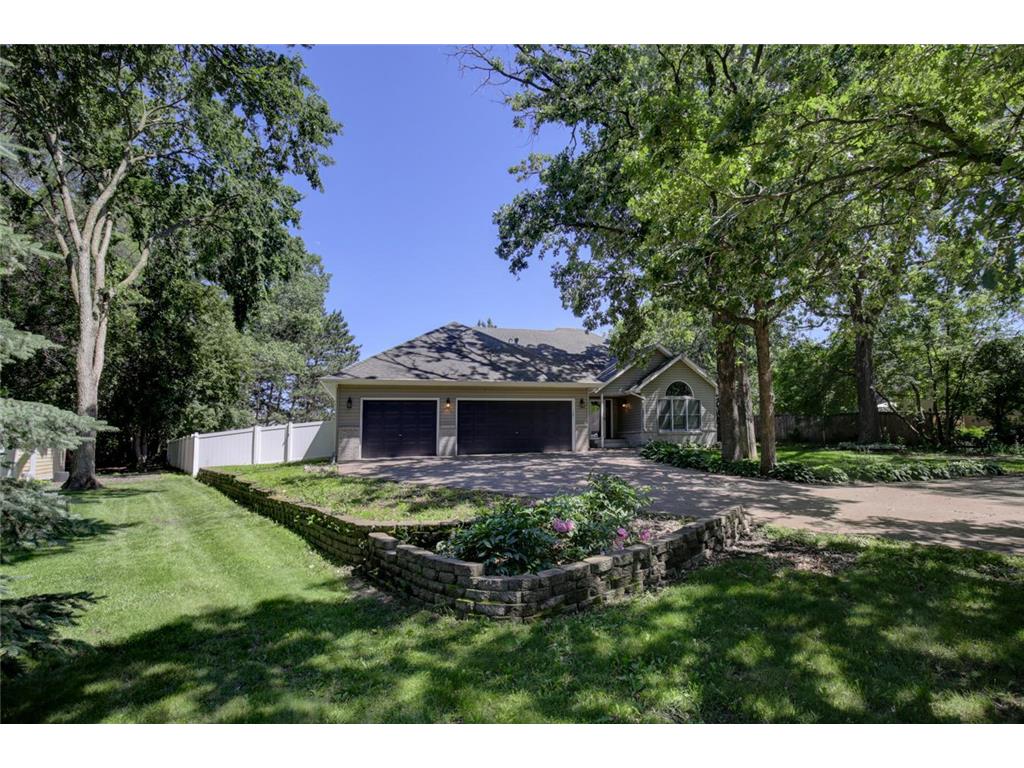 26299 Glen Oak Drive, Wyoming, MN, 55092 MLS 6540976 Edina Realty