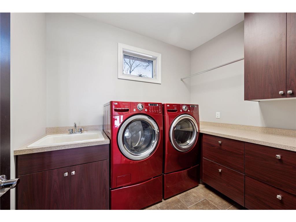 263 Lake Avenue N Spicer MN 56288 - Green 6818037 image30