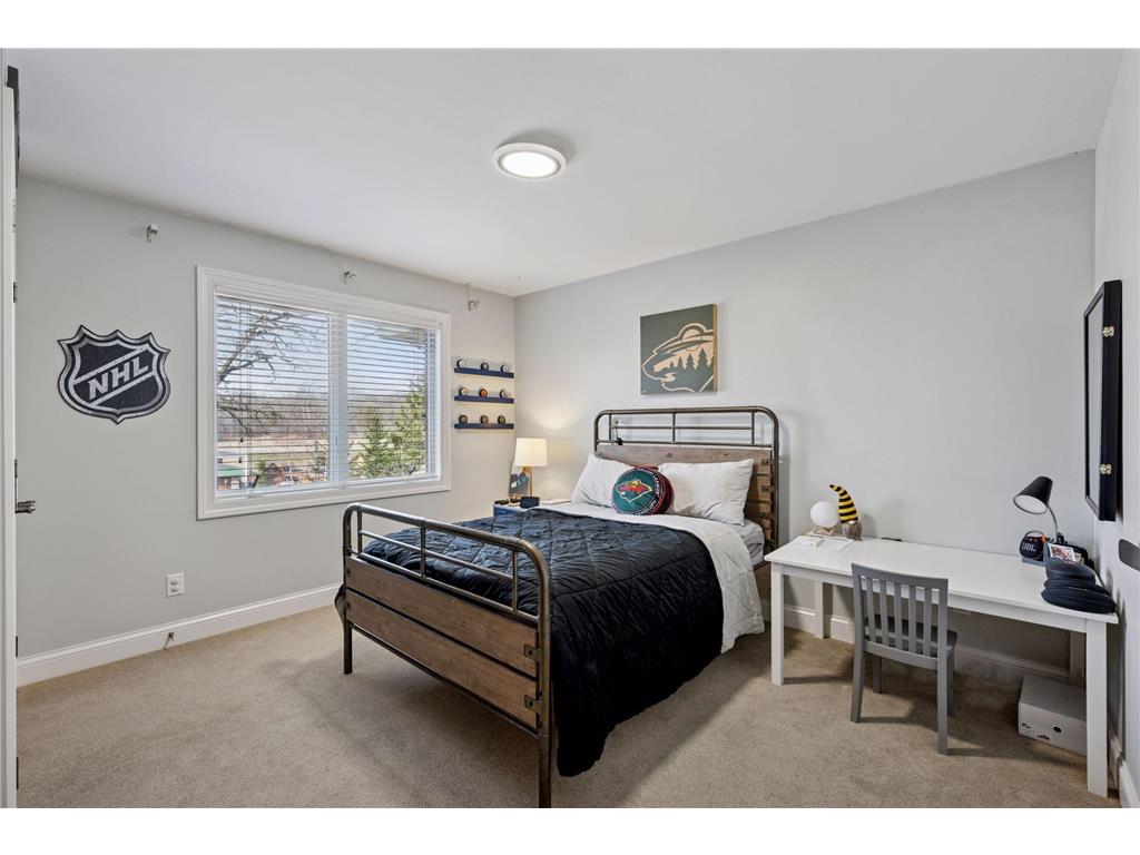 263 Lake Avenue N Spicer MN 56288 - Green 6818037 image31