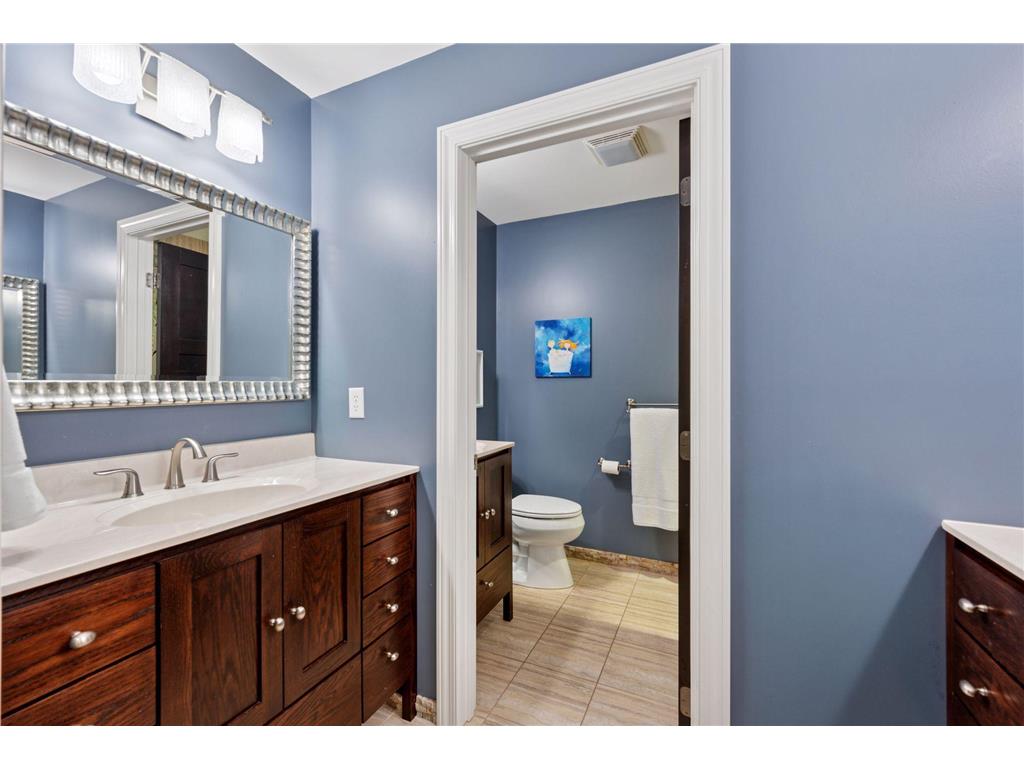 263 Lake Avenue N Spicer MN 56288 - Green 6818037 image34