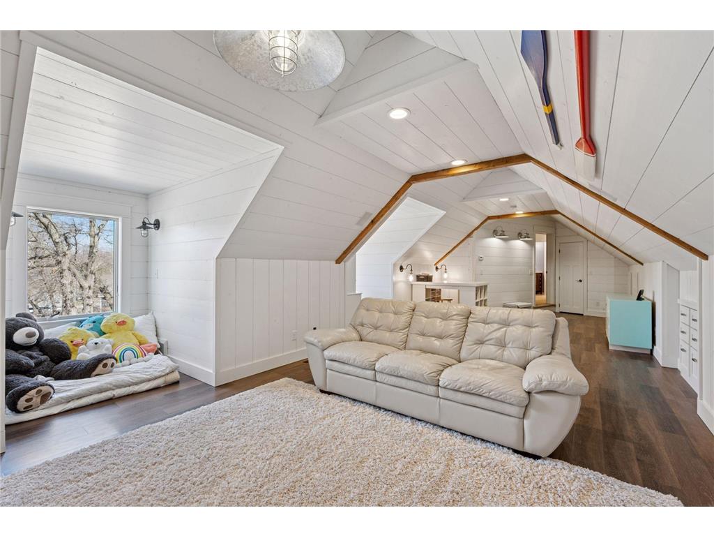 263 Lake Avenue N Spicer MN 56288 - Green 6818037 image36