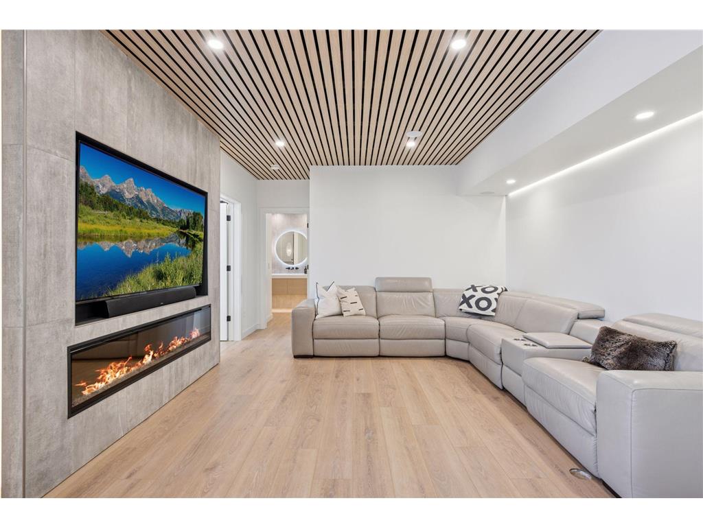 263 Lake Avenue N Spicer MN 56288 - Green 6818037 image42