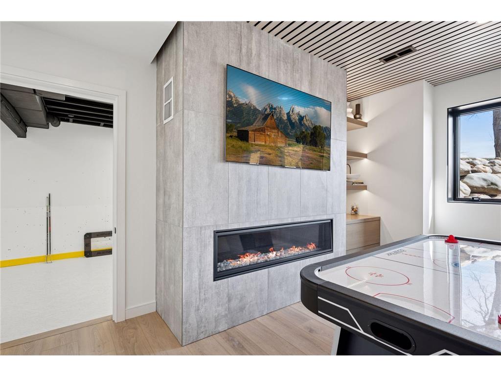 263 Lake Avenue N Spicer MN 56288 - Green 6818037 image43