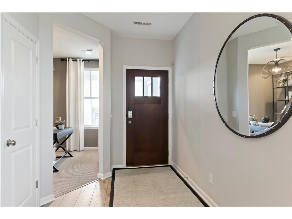 263 Robin Ave Chaska MN 55318 6366278 image1