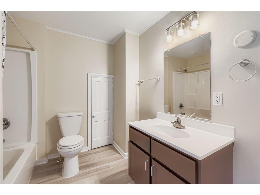 2630 14th Ave Avenue S Minneapolis MN 55407 6822000 image21