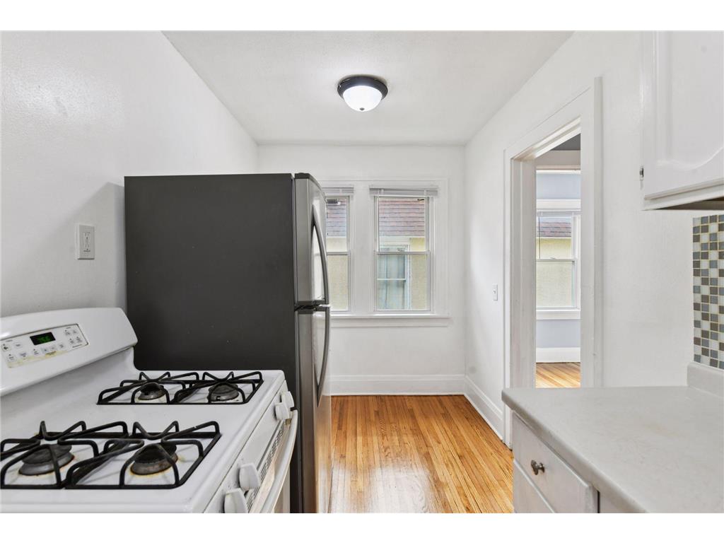 2630 Dupont Avenue N Minneapolis MN 55411 7057623 image11