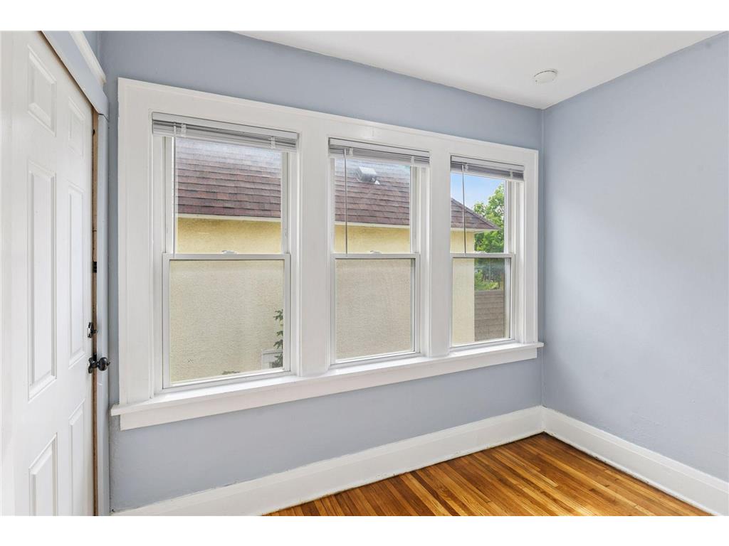 2630 Dupont Avenue N Minneapolis MN 55411 7057623 image12