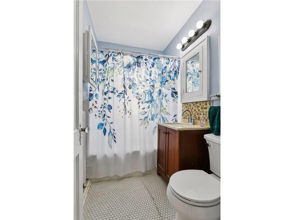 2630 Dupont Avenue N Minneapolis MN 55411 7057623 image16