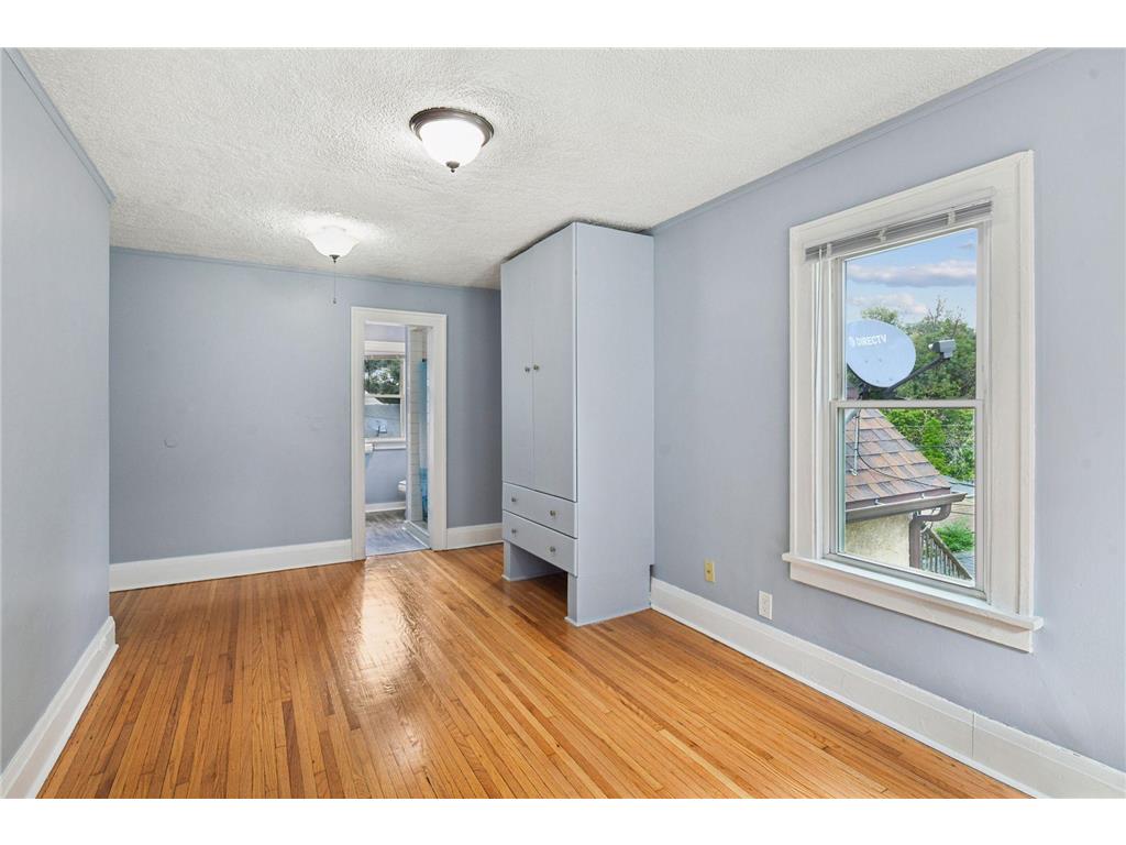 2630 Dupont Avenue N Minneapolis MN 55411 7057623 image20