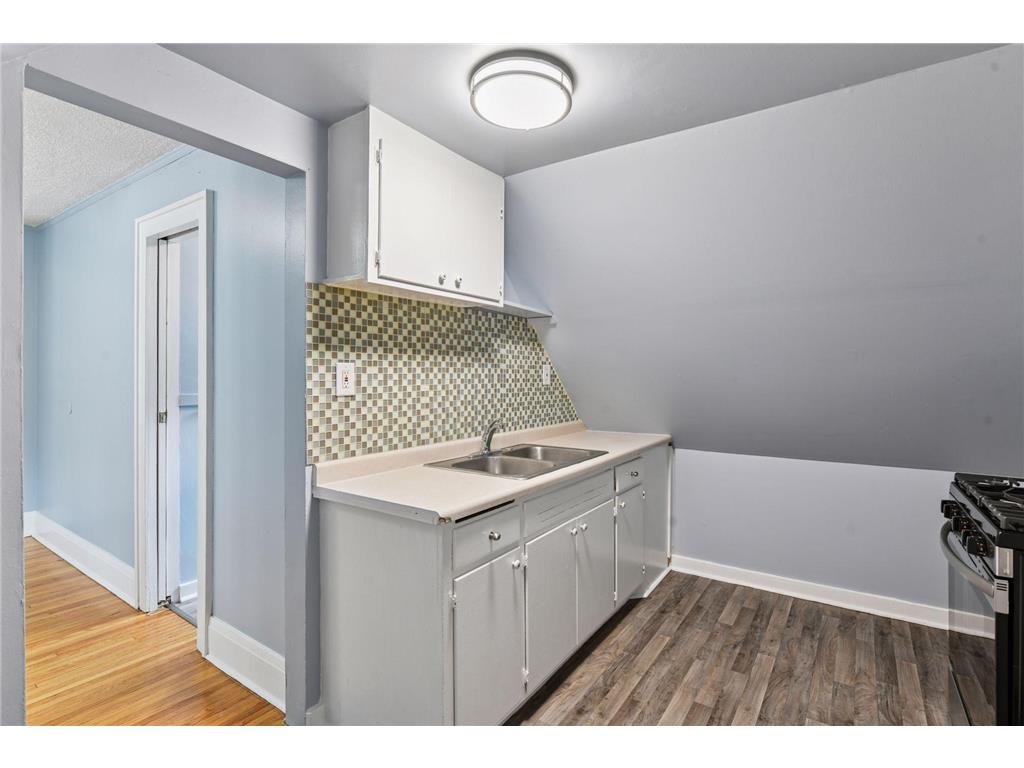 2630 Dupont Avenue N Minneapolis MN 55411 7057623 image26