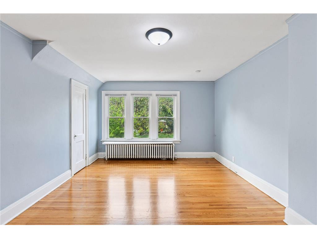 2630 Dupont Avenue N Minneapolis MN 55411 7057623 image6