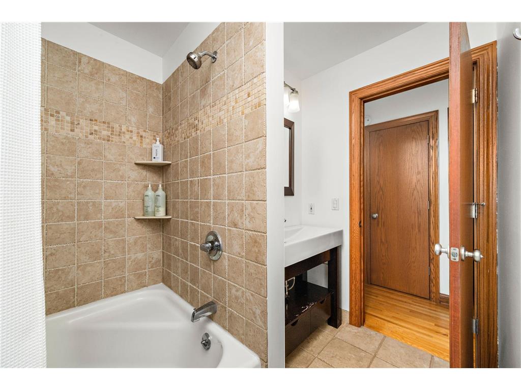 2630 Major Avenue N Golden Valley MN 55422 7113346 image20