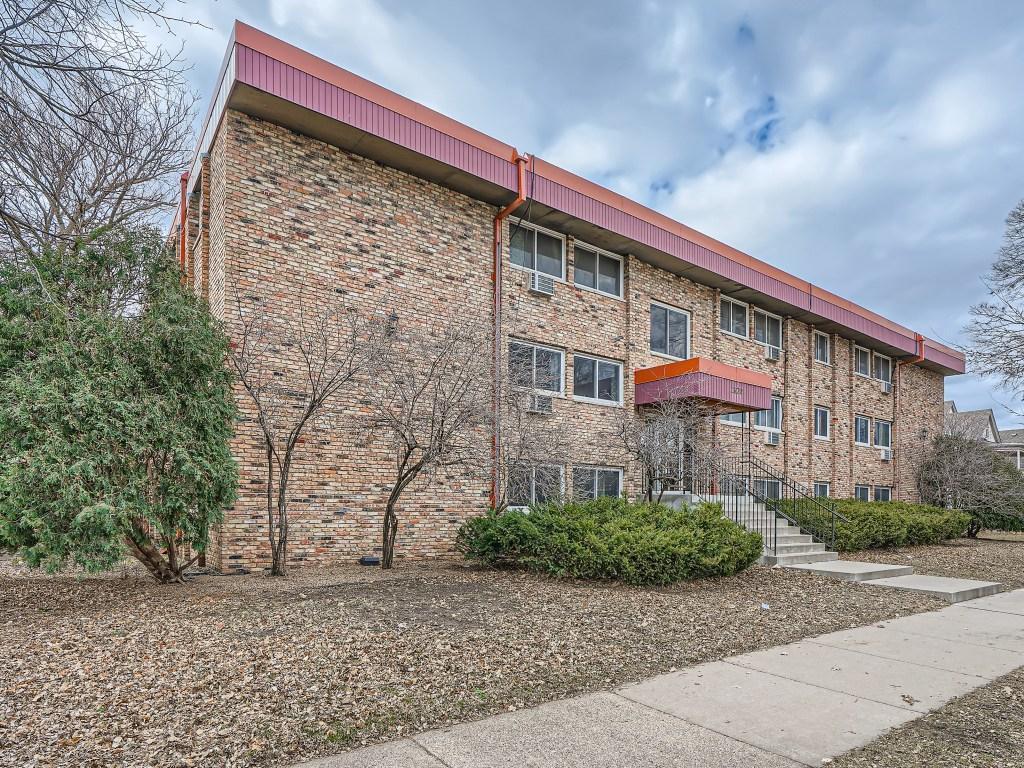 2630 Pleasant Avenue #202 Minneapolis MN 55408 6624427 image1