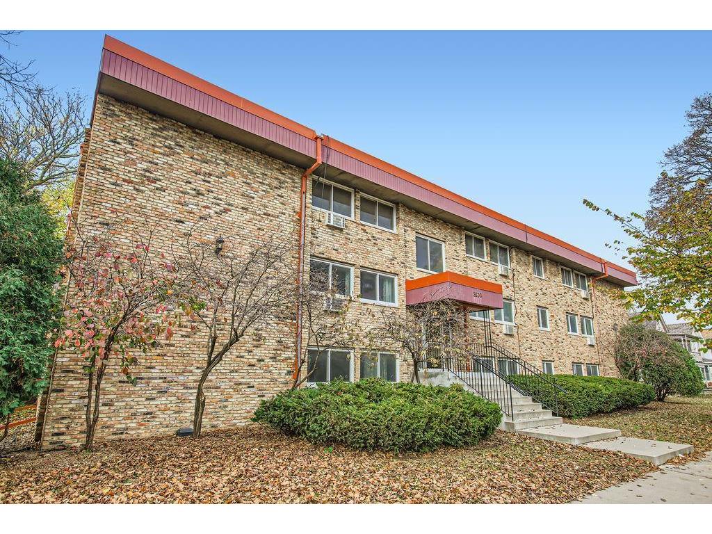 2630 Pleasant Avenue #301 Minneapolis MN 55408 6659566 image1