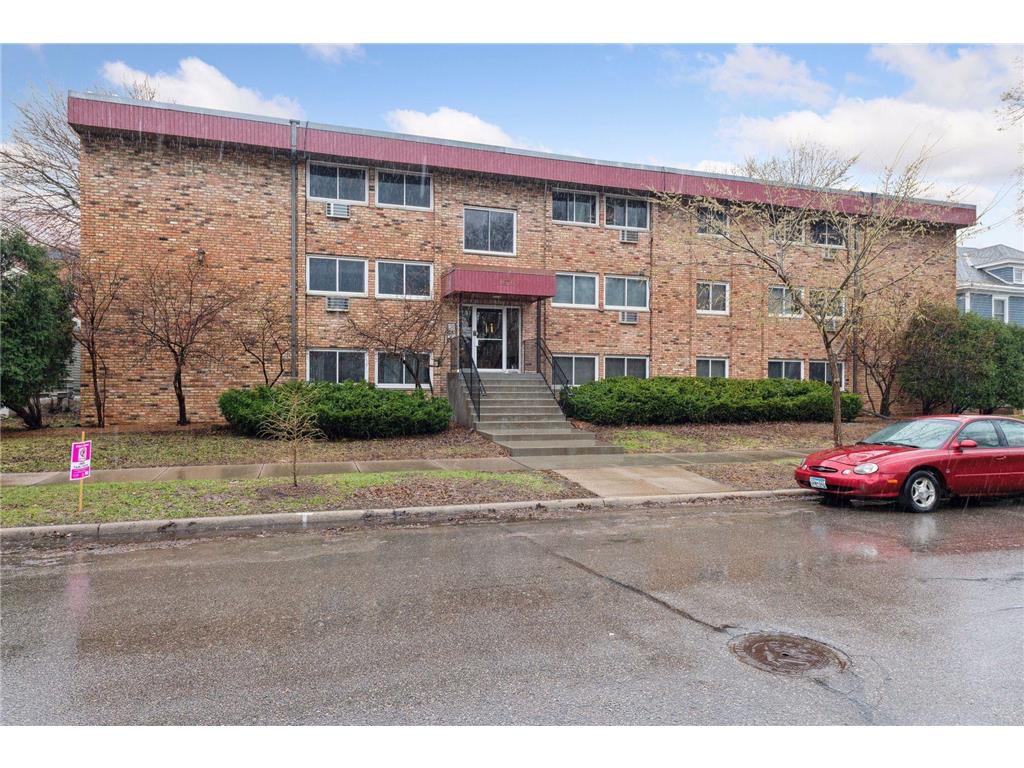 2630 Pleasant Avenue #302 Minneapolis MN 55408 6354118 image1