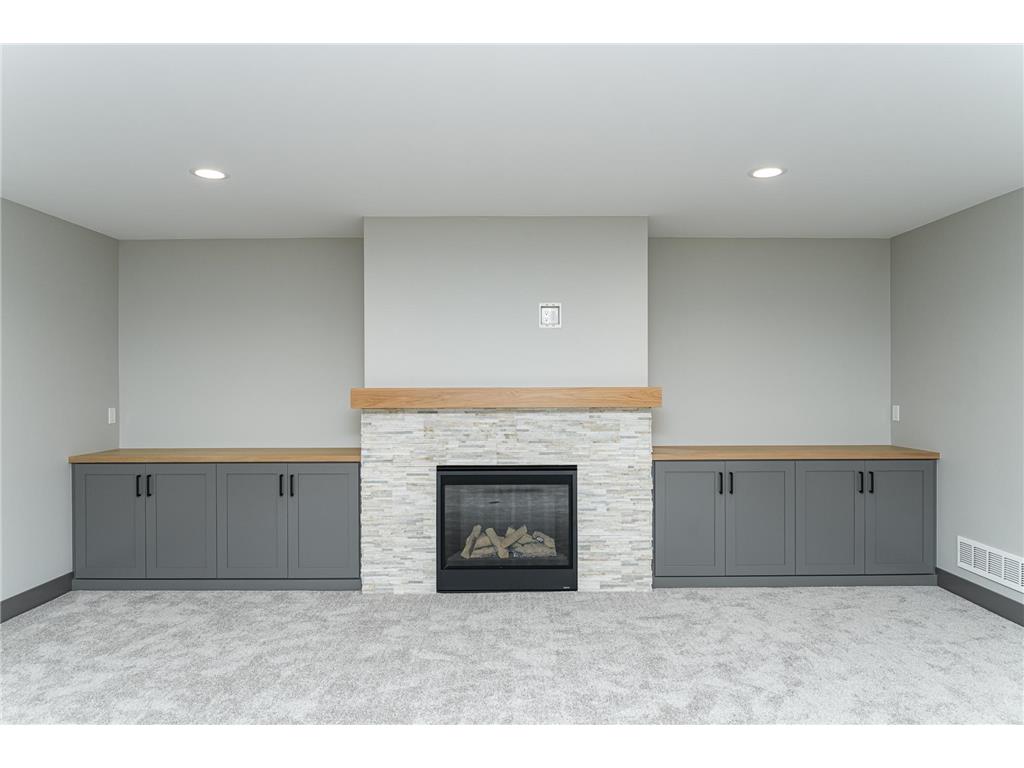 2630 Scenic Point Drive SW Rochester MN 55902 6532416 image36