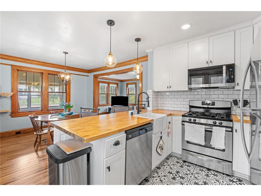 2630 Ulysses Street NE Minneapolis MN 55418 7067308 image1