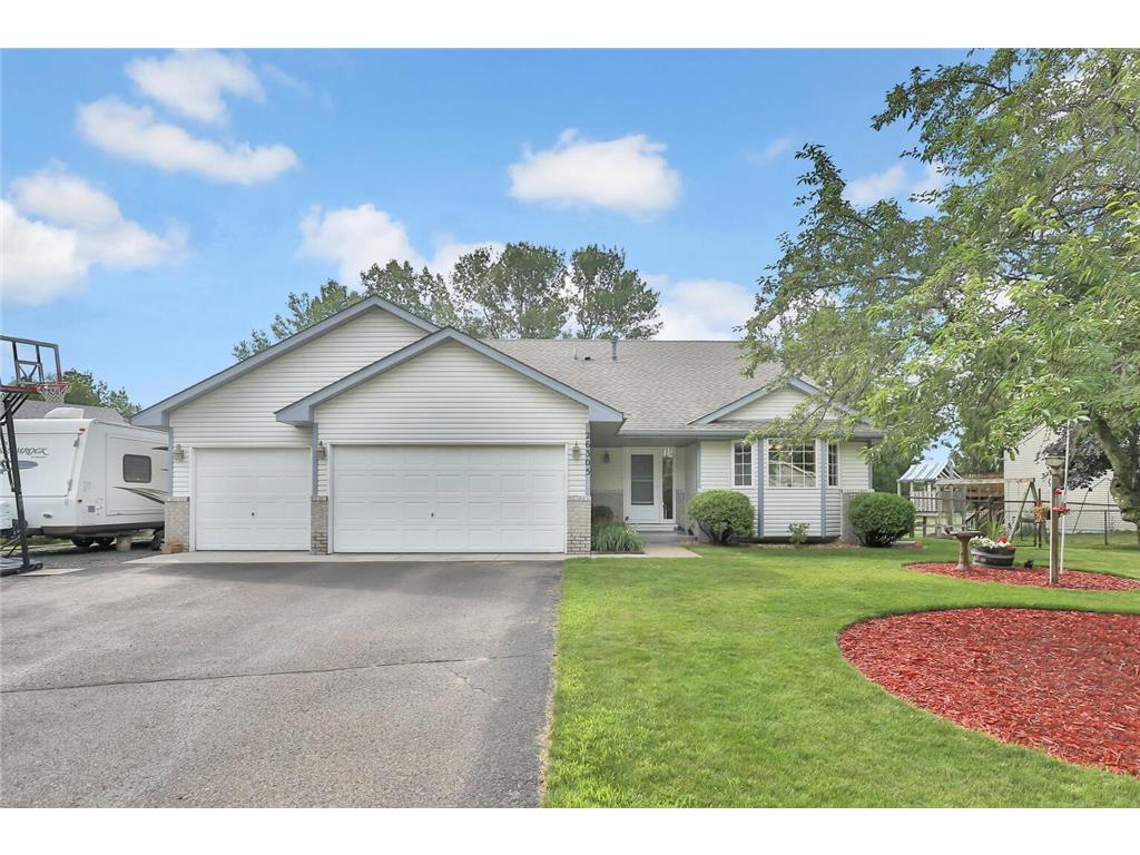 26305 Golden Avenue, Wyoming, MN, 55092 MLS 6233787 Edina Realty