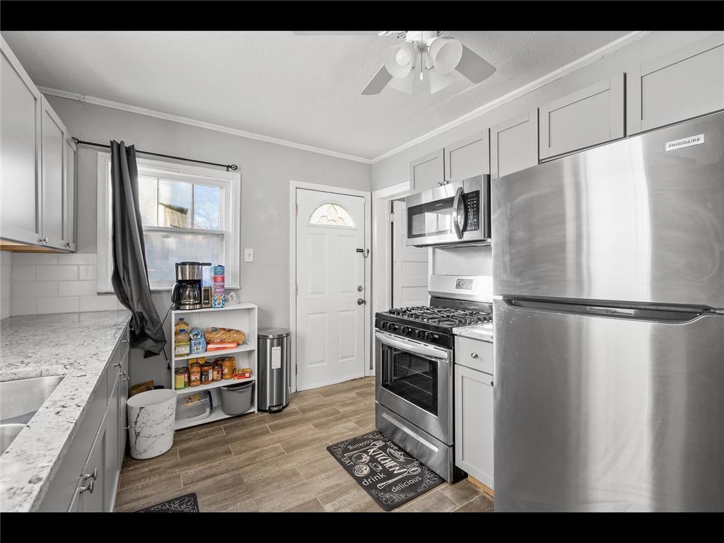 2631 Thomas Avenue N Minneapolis MN 55411 7032671 image8