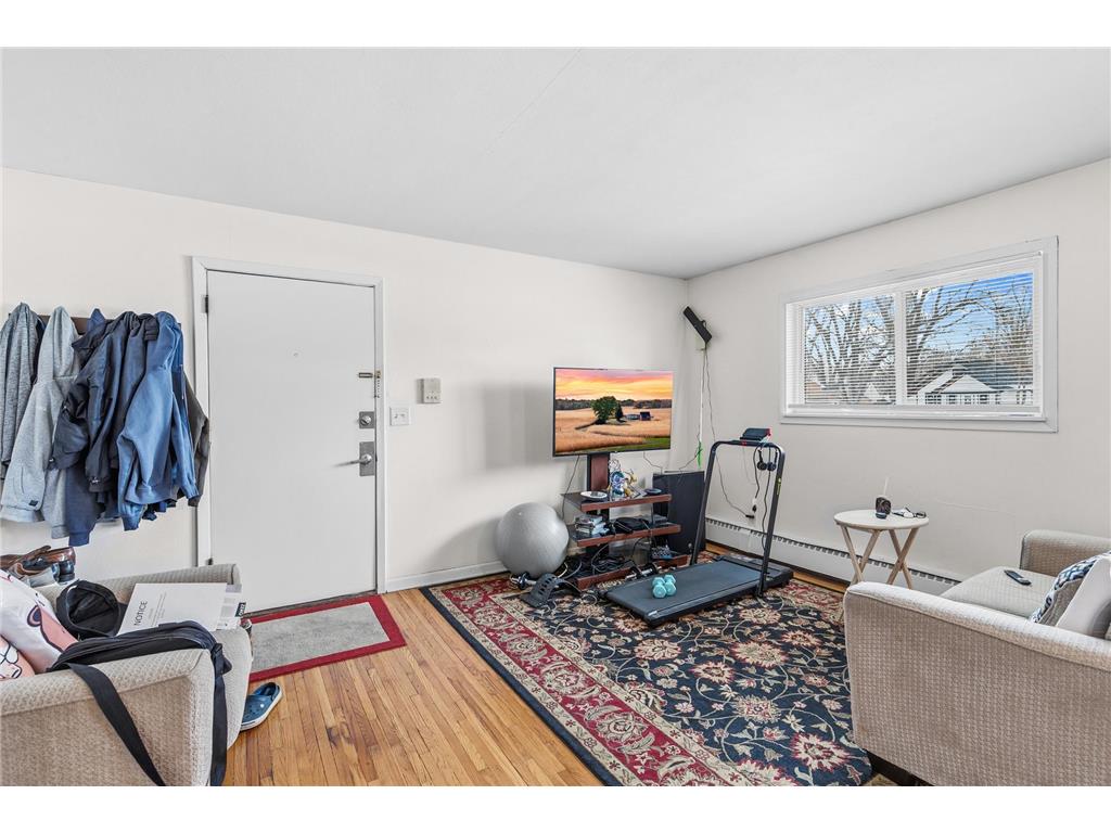 2633 Division Street N North Saint Paul MN 55109 7016429 image11