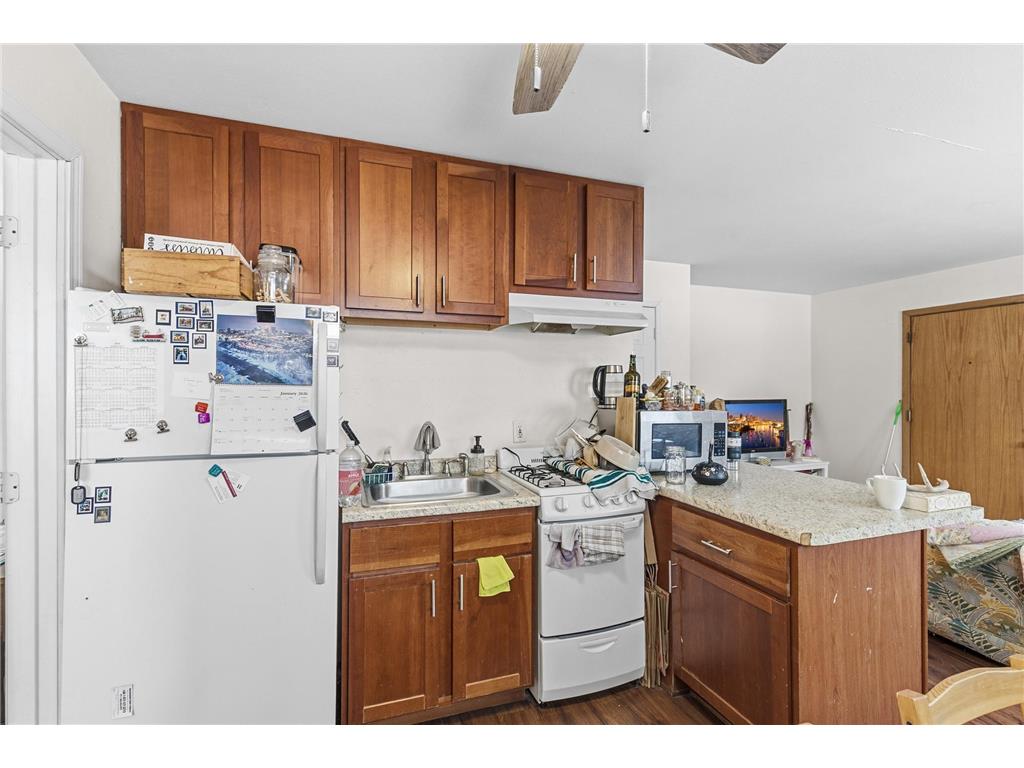 2633 Division Street N North Saint Paul MN 55109 7016429 image18