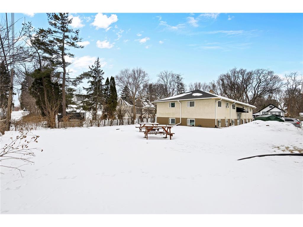 2633 Division Street N North Saint Paul MN 55109 7016429 image36