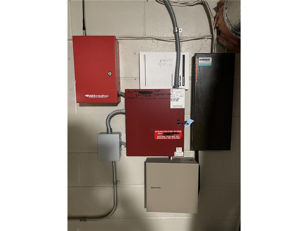 2633 Division Street N North Saint Paul MN 55109 7016429 image40